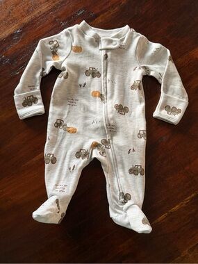 Carter’s Child of Min - Neutral Tractor Print Footed One-Piece Romper - newborn